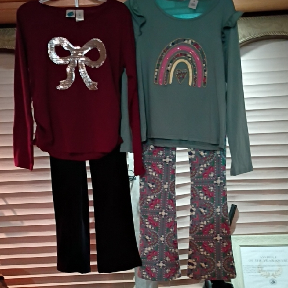 Kids Matching Set with Bow and Rainbow Design